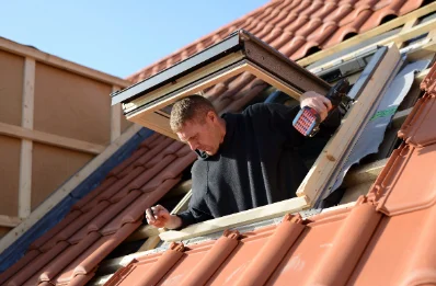Pose de fenêtres de toit Velux à Bellaffaire